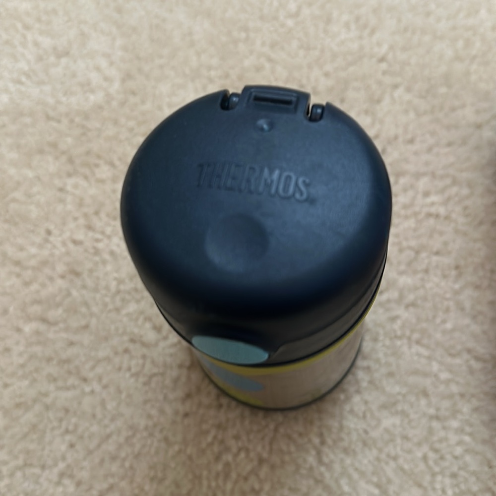 EUC Thermos and Tervis toddler sippys and tumbler, Disney, Jurassic and Marvel - Picture 3 of 9